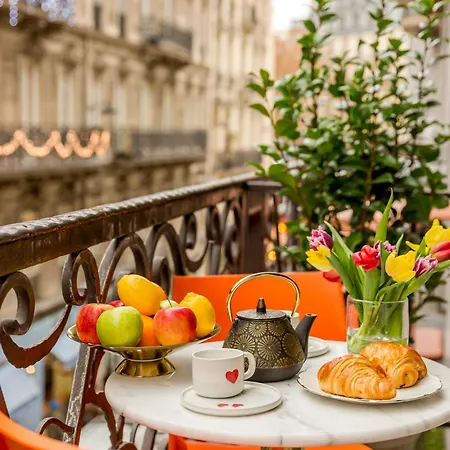 Beautiful Balcony - Near Place Vendôme&opéra * Parigi