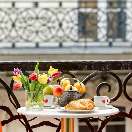 Beautiful Balcony - Near Place Vendôme&opéra * Parigi