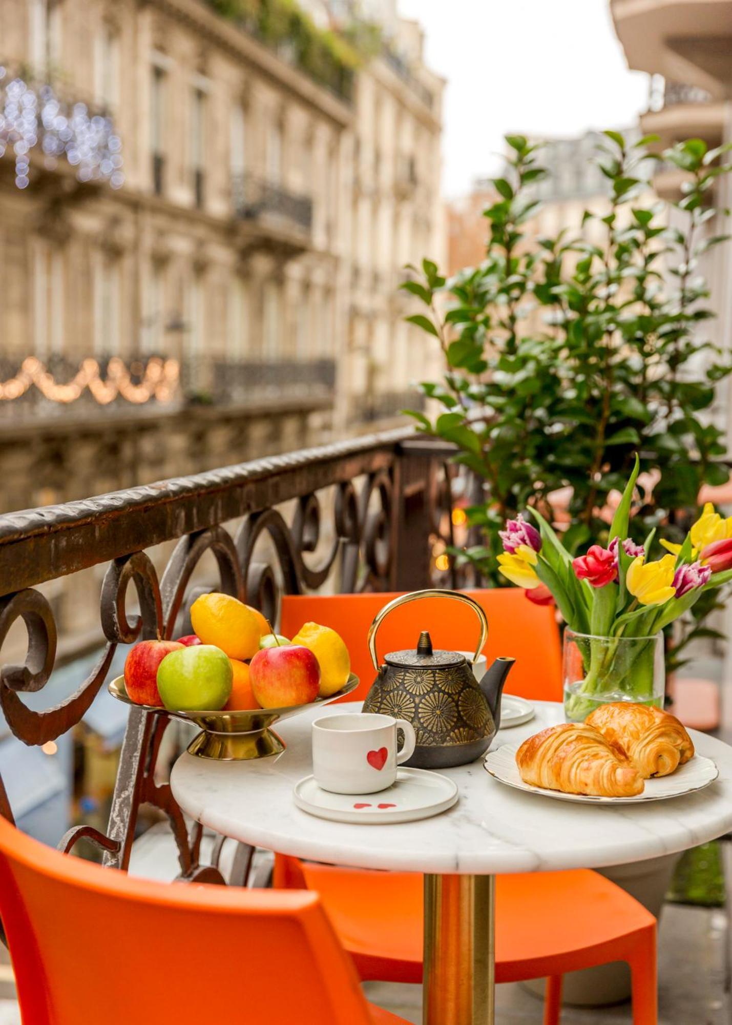 Beautiful Balcony - Near Place Vendôme&opéra * Parigi